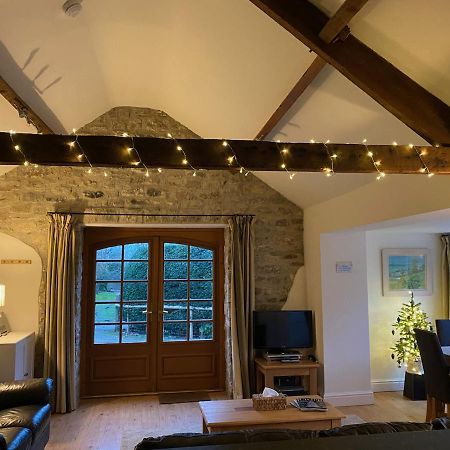 Norburton Hall Cottages Брайдпорт Екстериор снимка