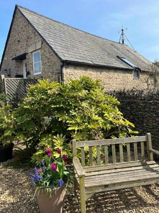 Norburton Hall Cottages Брайдпорт Екстериор снимка